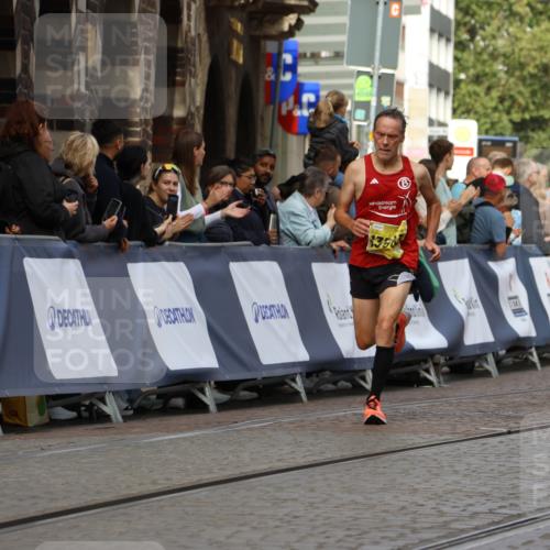 13.09.2026 - 21. swb-Marathon Bremen Strokosch-Dieckow http://msf.ph/oto/10286157 13.09.2026 10:35:35 Ziel 10261, 10262, 10994, 11068, 11176, 11345, 11512, 13505, 13514, 13540, 13560, 13590, 13619, 13558 meine-sportfotos.de