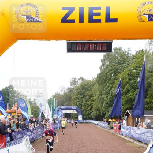 13.09.2026 - Airport Race Dennis Weichert http://msf.ph/oto/10286195 13.09.2026 10:28:33 Ziel 5022, 5023, 5094 meine-sportfotos.de