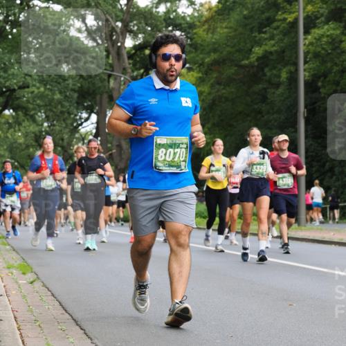 13.09.2026 - 21. swb-Marathon Bremen TobiasT http://msf.ph/oto/10286209 13.09.2026 12:17:03 Laufen 18820, 8070, 21, 12, 3329, 4312 meine-sportfotos.de