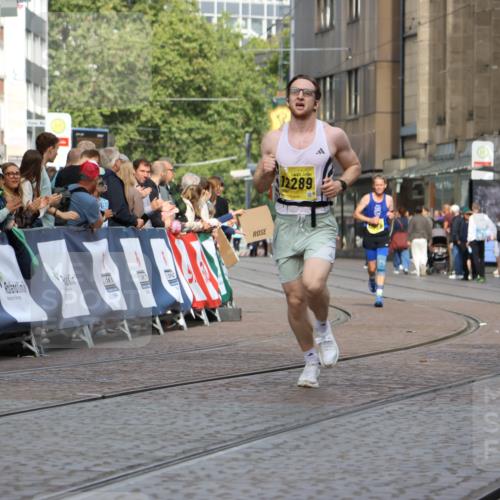 13.09.2026 - 21. swb-Marathon Bremen Strokosch-Dieckow http://msf.ph/oto/10286246 13.09.2026 10:35:39 Ziel 10994, 11068, 11176, 11345, 11512, 13514, 13540, 13583, 13590, 13619, 13558 meine-sportfotos.de