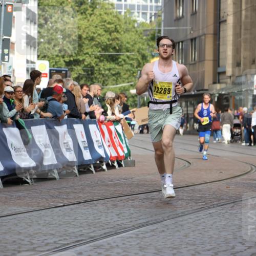 13.09.2026 - 21. swb-Marathon Bremen Strokosch-Dieckow http://msf.ph/oto/10286252 13.09.2026 10:35:39 Ziel 10994, 11068, 11176, 11345, 11512, 13514, 13540, 13583, 13590, 13619, 13558 meine-sportfotos.de