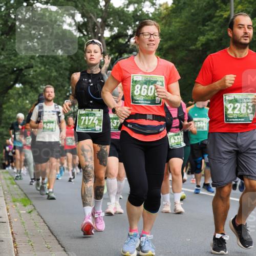 13.09.2026 - 21. swb-Marathon Bremen TobiasT http://msf.ph/oto/10286272 13.09.2026 12:17:20 Laufen 7174, 4200, 137, 860, 21, 4313, 2544, 2263, 21, 26 meine-sportfotos.de