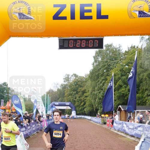 13.09.2026 - Airport Race Dennis Weichert http://msf.ph/oto/10286309 13.09.2026 10:28:40 Ziel 5022, 5023, 5094, 5112 meine-sportfotos.de