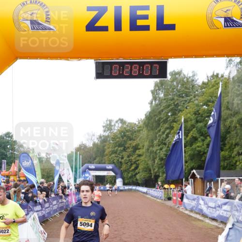 13.09.2026 - Airport Race Dennis Weichert http://msf.ph/oto/10286312 13.09.2026 10:28:40 Ziel 5022, 5023, 5094, 5112 meine-sportfotos.de