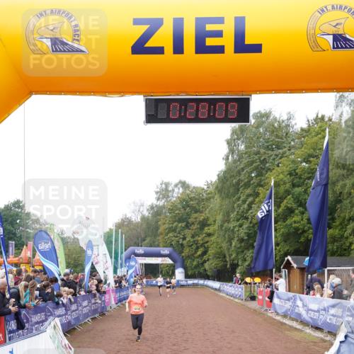 13.09.2026 - Airport Race Dennis Weichert http://msf.ph/oto/10286330 13.09.2026 10:28:42 Ziel 5022, 5094, 5112 meine-sportfotos.de