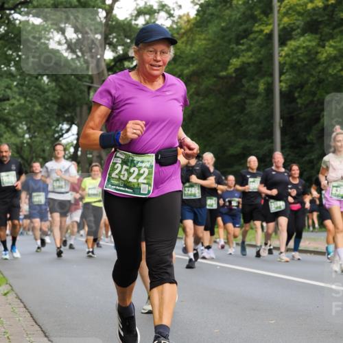 13.09.2026 - 21. swb-Marathon Bremen TobiasT http://msf.ph/oto/10286367 13.09.2026 12:17:42 Laufen 89, 46, 2522, 21, 26, 3295 meine-sportfotos.de