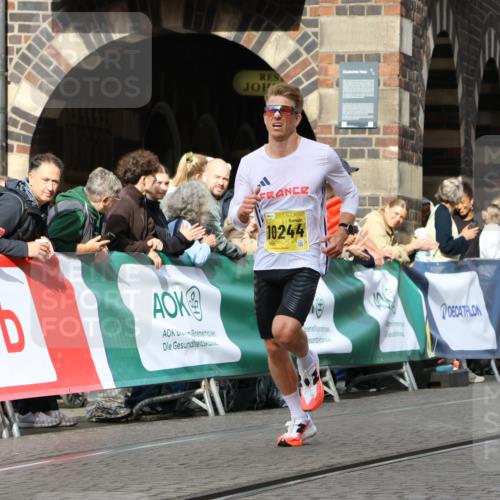13.09.2026 - 21. swb-Marathon Bremen Strokosch-Dieckow http://msf.ph/oto/10286382 13.09.2026 10:36:14 Ziel 10244, 13534, 12324, 12513, 13548, 13575 meine-sportfotos.de