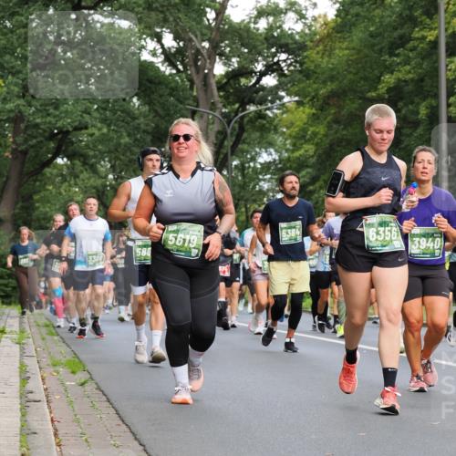 13.09.2026 - 21. swb-Marathon Bremen TobiasT http://msf.ph/oto/10286406 13.09.2026 12:17:55 Laufen 580, 3306, 5619, 5384, 6356, 3940 meine-sportfotos.de