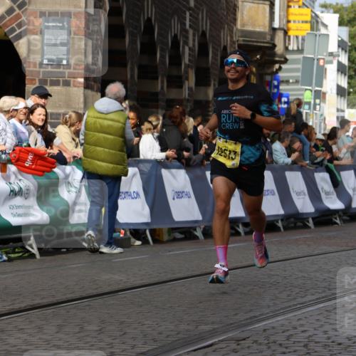 13.09.2026 - 21. swb-Marathon Bremen Strokosch-Dieckow http://msf.ph/oto/10286465 13.09.2026 10:36:27 Ziel 10244, 11067, 13534, 11916, 12456, 13548 meine-sportfotos.de