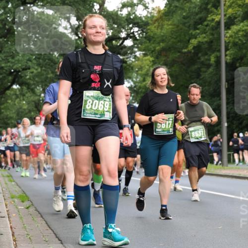 13.09.2026 - 21. swb-Marathon Bremen TobiasT http://msf.ph/oto/10286534 13.09.2026 12:18:18 Laufen 8069, 21, 5617, 71, 8531 meine-sportfotos.de