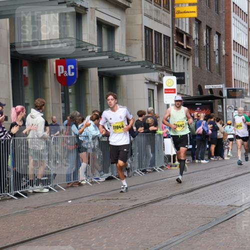 13.09.2026 - 21. swb-Marathon Bremen Strokosch-Dieckow http://msf.ph/oto/10286535 13.09.2026 10:41:23 Ziel 10341, 10972, 11426, 11527, 11628, 11944, 12246, 12442, 12455, 13586, 13600, 11077, 11201, 13520 meine-sportfotos.de