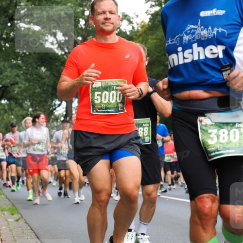 13.09.2026 - 21. swb-Marathon Bremen TobiasT http://msf.ph/oto/10286557 13.09.2026 12:18:22 Laufen 5000, 2, 88, 3801 meine-sportfotos.de