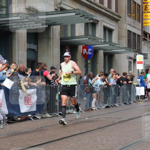 13.09.2026 - 21. swb-Marathon Bremen Strokosch-Dieckow http://msf.ph/oto/10286565 13.09.2026 10:41:26 Ziel 10341, 10972, 11426, 11527, 11628, 12246, 12455, 12468, 13586, 13600, 11077, 11944, 12442, 13520 meine-sportfotos.de
