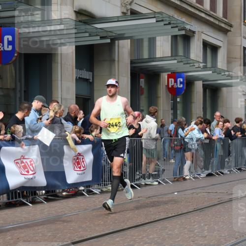 13.09.2026 - 21. swb-Marathon Bremen Strokosch-Dieckow http://msf.ph/oto/10286574 13.09.2026 10:41:26 Ziel 10341, 10972, 11426, 11527, 11628, 12246, 12455, 12468, 13586, 13600, 11077, 11944, 12442, 13520 meine-sportfotos.de