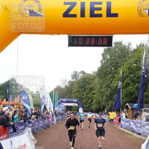13.09.2026 - Airport Race Dennis Weichert http://msf.ph/oto/10286598 13.09.2026 10:29:10 Ziel 5079, 5089, 5113, 5151, 5241, 5314, 5317, 5452 meine-sportfotos.de