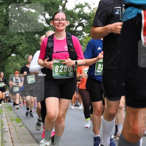 13.09.2026 - 21. swb-Marathon Bremen TobiasT http://msf.ph/oto/10286612 13.09.2026 12:18:35 Laufen 3136, 8280, 21, 126, 81, 5410, 21, 6 meine-sportfotos.de