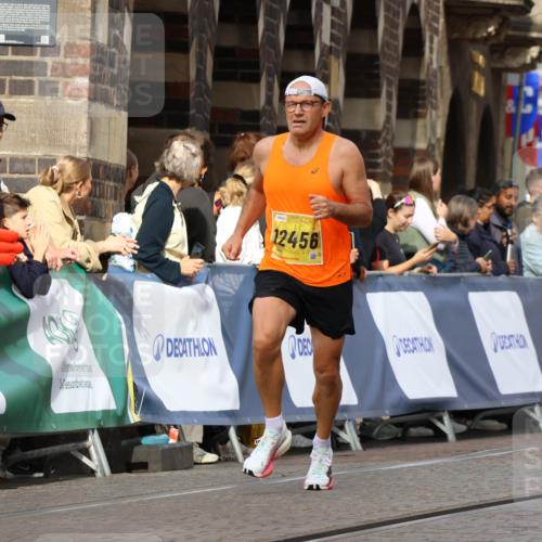 13.09.2026 - 21. swb-Marathon Bremen Strokosch-Dieckow http://msf.ph/oto/10286633 13.09.2026 10:36:46 Ziel 11916, 12324, 12513, 13548, 13575, 11738, 12520, 13606 meine-sportfotos.de