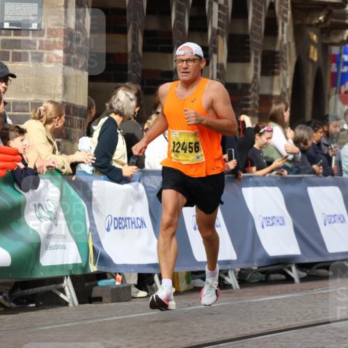 13.09.2026 - 21. swb-Marathon Bremen Strokosch-Dieckow http://msf.ph/oto/10286640 13.09.2026 10:36:46 Ziel 11916, 12324, 12513, 13548, 13575, 11738, 12520, 13606 meine-sportfotos.de