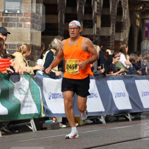 13.09.2026 - 21. swb-Marathon Bremen Strokosch-Dieckow http://msf.ph/oto/10286653 13.09.2026 10:36:46 Ziel 11916, 12324, 12513, 13548, 13575, 11738, 12520, 13606 meine-sportfotos.de