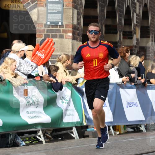 13.09.2026 - 21. swb-Marathon Bremen Strokosch-Dieckow http://msf.ph/oto/10286678 13.09.2026 10:36:54 Ziel 11916, 12456, 13548, 11654, 12520, 13568 meine-sportfotos.de