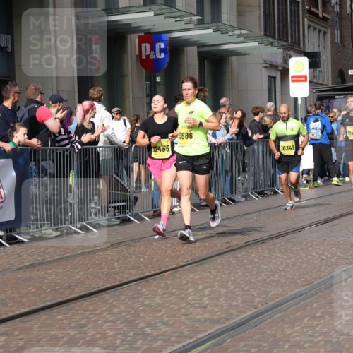 13.09.2026 - 21. swb-Marathon Bremen Strokosch-Dieckow http://msf.ph/oto/10286683 13.09.2026 10:41:35 Ziel 10341, 10972, 11426, 11527, 12246, 12468, 13586, 13621, 11628, 11944, 12442, 12455, 13520, 13600 meine-sportfotos.de