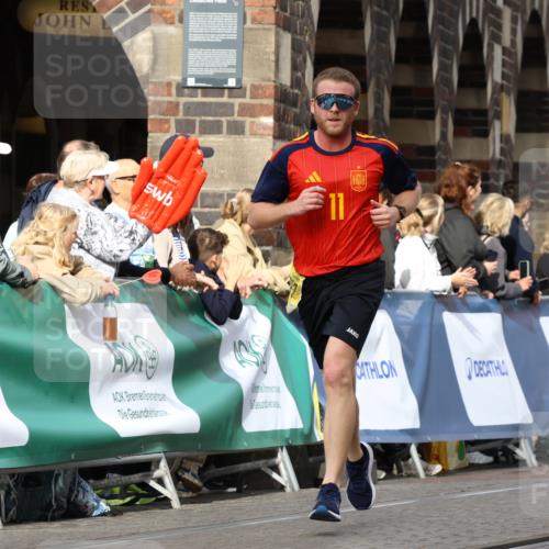 13.09.2026 - 21. swb-Marathon Bremen Strokosch-Dieckow http://msf.ph/oto/10286684 13.09.2026 10:36:55 Ziel 11916, 12456, 13548, 11654, 12520, 13568 meine-sportfotos.de