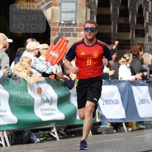13.09.2026 - 21. swb-Marathon Bremen Strokosch-Dieckow http://msf.ph/oto/10286698 13.09.2026 10:36:55 Ziel 11916, 12456, 13548, 11654, 12520, 13568 meine-sportfotos.de