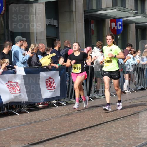 13.09.2026 - 21. swb-Marathon Bremen Strokosch-Dieckow http://msf.ph/oto/10286701 13.09.2026 10:41:35 Ziel 10341, 10972, 11426, 11527, 12246, 12468, 13586, 13621, 11628, 11944, 12442, 12455, 13520, 13600 meine-sportfotos.de