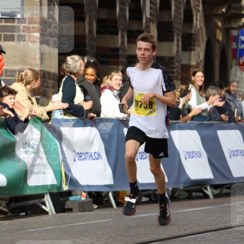 13.09.2026 - 21. swb-Marathon Bremen Strokosch-Dieckow http://msf.ph/oto/10286708 13.09.2026 10:36:57 Ziel 11916, 12456, 13548, 10961, 11654, 13568 meine-sportfotos.de