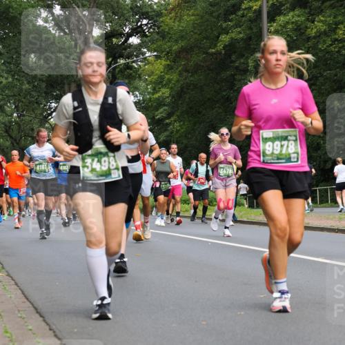 13.09.2026 - 21. swb-Marathon Bremen TobiasT http://msf.ph/oto/10286711 13.09.2026 12:18:55 Laufen 213, 8161, 6192, 3498, 794, 3478, 9978 meine-sportfotos.de