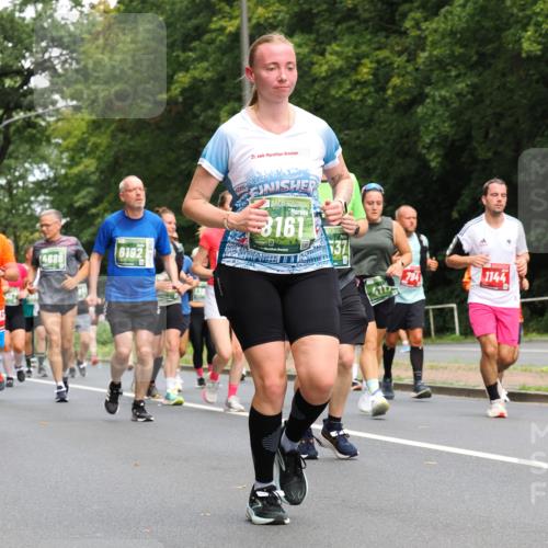 13.09.2026 - 21. swb-Marathon Bremen TobiasT http://msf.ph/oto/10286733 13.09.2026 12:19:01 Laufen 21, 26, 3161, 37, 6192, 4686, 411, 1144 meine-sportfotos.de