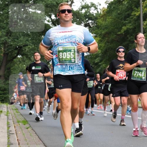 13.09.2026 - 21. swb-Marathon Bremen TobiasT http://msf.ph/oto/10286778 13.09.2026 12:19:07 Laufen 1022, 5180, 21, 8055, 1247, 7148 meine-sportfotos.de
