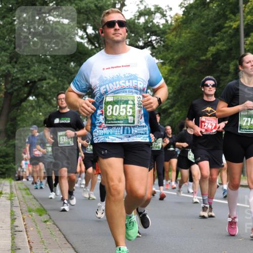 13.09.2026 - 21. swb-Marathon Bremen TobiasT http://msf.ph/oto/10286786 13.09.2026 12:19:08 Laufen 21, 26, 8055, 21, 26, 5180, 1247, 714 meine-sportfotos.de