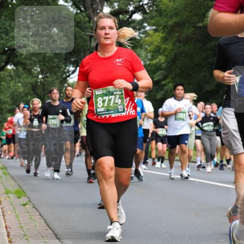 13.09.2026 - 21. swb-Marathon Bremen TobiasT http://msf.ph/oto/10286958 13.09.2026 12:19:48 Laufen 2855, 8774, 5315, 21, 13113 meine-sportfotos.de