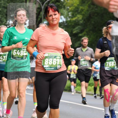 13.09.2026 - 21. swb-Marathon Bremen TobiasT http://msf.ph/oto/10287022 13.09.2026 12:20:09 Laufen 8, 431, 5495, 21, 8861, 8738, 26, 783, 7683 meine-sportfotos.de