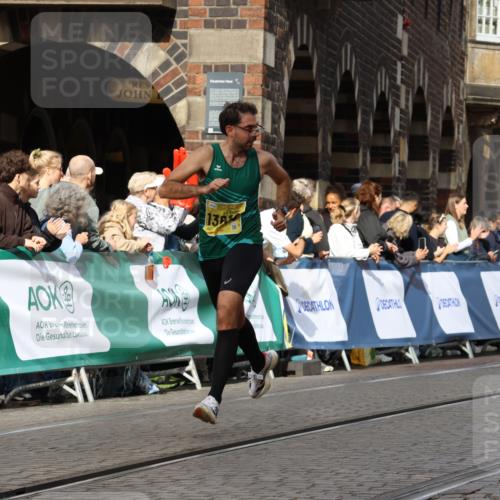 13.09.2026 - 21. swb-Marathon Bremen Strokosch-Dieckow http://msf.ph/oto/10287023 13.09.2026 10:37:34 Ziel 10502, 10961, 11654, 13568, 13608, 13535 meine-sportfotos.de