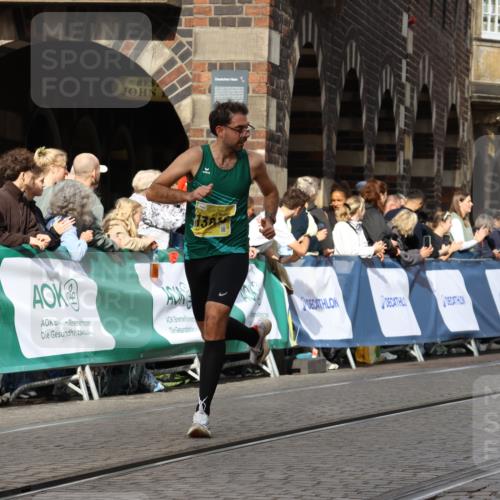 13.09.2026 - 21. swb-Marathon Bremen Strokosch-Dieckow http://msf.ph/oto/10287026 13.09.2026 10:37:34 Ziel 10502, 10961, 11654, 13568, 13608, 13535 meine-sportfotos.de