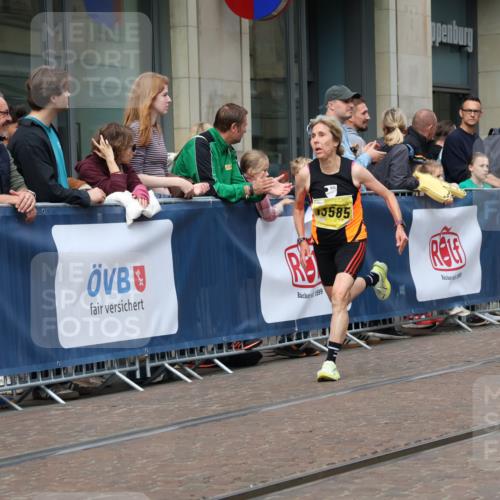 13.09.2026 - 21. swb-Marathon Bremen Strokosch-Dieckow http://msf.ph/oto/10287040 13.09.2026 10:42:04 Ziel 10358, 10632, 10775, 11375, 11630, 11895, 12395, 12525, 13585, 10972, 12426, 12468, 13585, 13621 meine-sportfotos.de