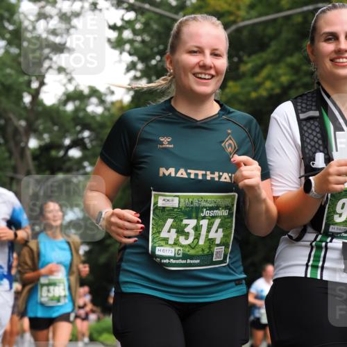 13.09.2026 - 21. swb-Marathon Bremen TobiasT http://msf.ph/oto/10287059 13.09.2026 12:20:13 Laufen 6386, 4314, 6173, 21, 26, 9, 5928 meine-sportfotos.de