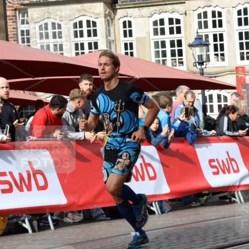 13.09.2026 - 21. swb-Marathon Bremen Strokosch-Dieckow http://msf.ph/oto/10287103 13.09.2026 10:37:39 Ziel 10502, 10961, 11619, 11854, 13608, 11083, 13535 meine-sportfotos.de