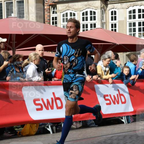 13.09.2026 - 21. swb-Marathon Bremen Strokosch-Dieckow http://msf.ph/oto/10287123 13.09.2026 10:37:39 Ziel 10502, 10961, 11619, 11854, 13608, 11083, 13535 meine-sportfotos.de