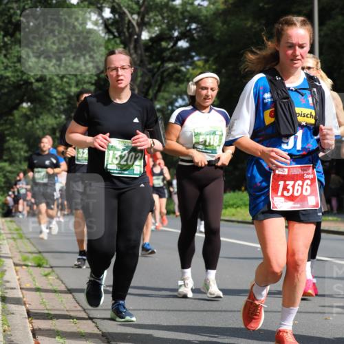 13.09.2026 - 21. swb-Marathon Bremen TobiasT http://msf.ph/oto/10287236 13.09.2026 12:21:05 Laufen 1, 13202, 0, 1366, 2026 meine-sportfotos.de