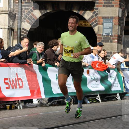 13.09.2026 - 21. swb-Marathon Bremen Strokosch-Dieckow http://msf.ph/oto/10287243 13.09.2026 10:38:06 Ziel 11083, 12538, 13535, 10302, 13553, 13559, 13636 meine-sportfotos.de