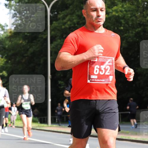 13.09.2026 - 21. swb-Marathon Bremen TobiasT http://msf.ph/oto/10287244 13.09.2026 12:21:10 Laufen 2009, 632, 1456, 21, 26 meine-sportfotos.de