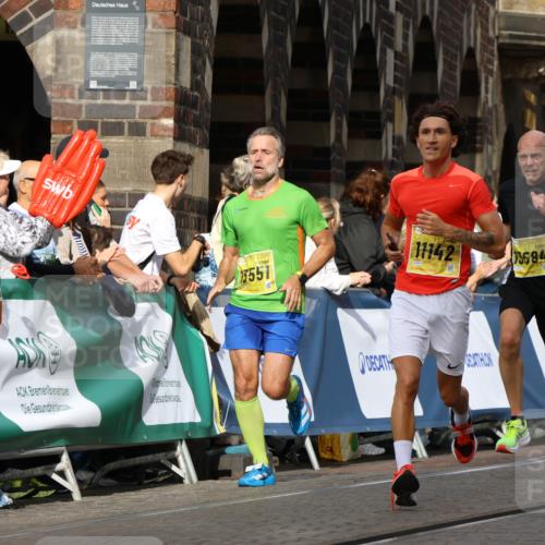 13.09.2026 - 21. swb-Marathon Bremen Strokosch-Dieckow http://msf.ph/oto/10287270 13.09.2026 10:38:14 Ziel 11083, 12538, 13535, 13507, 13553 meine-sportfotos.de