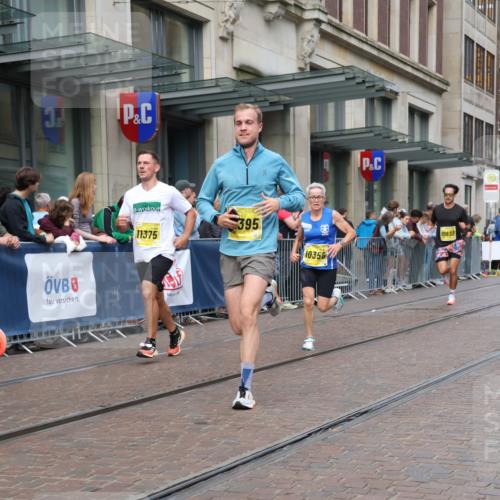 13.09.2026 - 21. swb-Marathon Bremen Strokosch-Dieckow http://msf.ph/oto/10287280 13.09.2026 10:42:26 Ziel 10235, 10312, 10816, 10988, 11779, 12281, 13580, 10358, 10632, 10775, 11375, 11630, 11895, 12395, 12426, 12525, 13585 meine-sportfotos.de