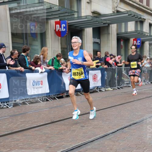 13.09.2026 - 21. swb-Marathon Bremen Strokosch-Dieckow http://msf.ph/oto/10287305 13.09.2026 10:42:27 Ziel 10235, 10312, 10816, 10988, 11779, 12281, 13580, 10358, 10632, 10775, 11375, 11630, 11895, 12395, 12525, 13585 meine-sportfotos.de