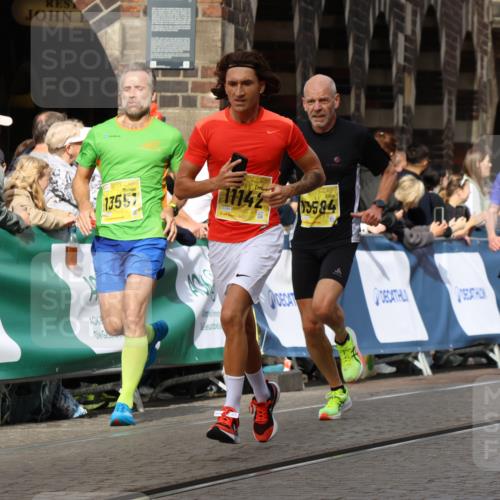 13.09.2026 - 21. swb-Marathon Bremen Strokosch-Dieckow http://msf.ph/oto/10287326 13.09.2026 10:38:15 Ziel 11083, 12538, 13535, 13507, 13553 meine-sportfotos.de