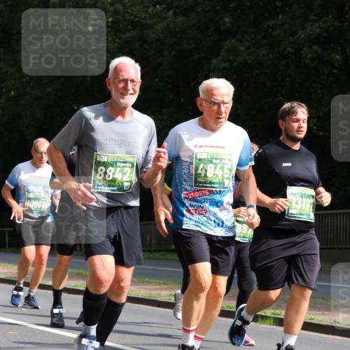 13.09.2026 - 21. swb-Marathon Bremen TobiasT http://msf.ph/oto/10287337 13.09.2026 12:21:24 Laufen 21, 10086, 8842, 4845, 21, 126, 21, 0975, 2, 195, 1317 meine-sportfotos.de
