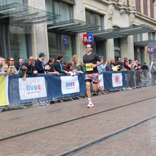13.09.2026 - 21. swb-Marathon Bremen Strokosch-Dieckow http://msf.ph/oto/10287341 13.09.2026 10:42:28 Ziel 10235, 10312, 10816, 10988, 11779, 12281, 13580, 10358, 10632, 10775, 11375, 11630, 11895, 12395, 12525, 13585 meine-sportfotos.de